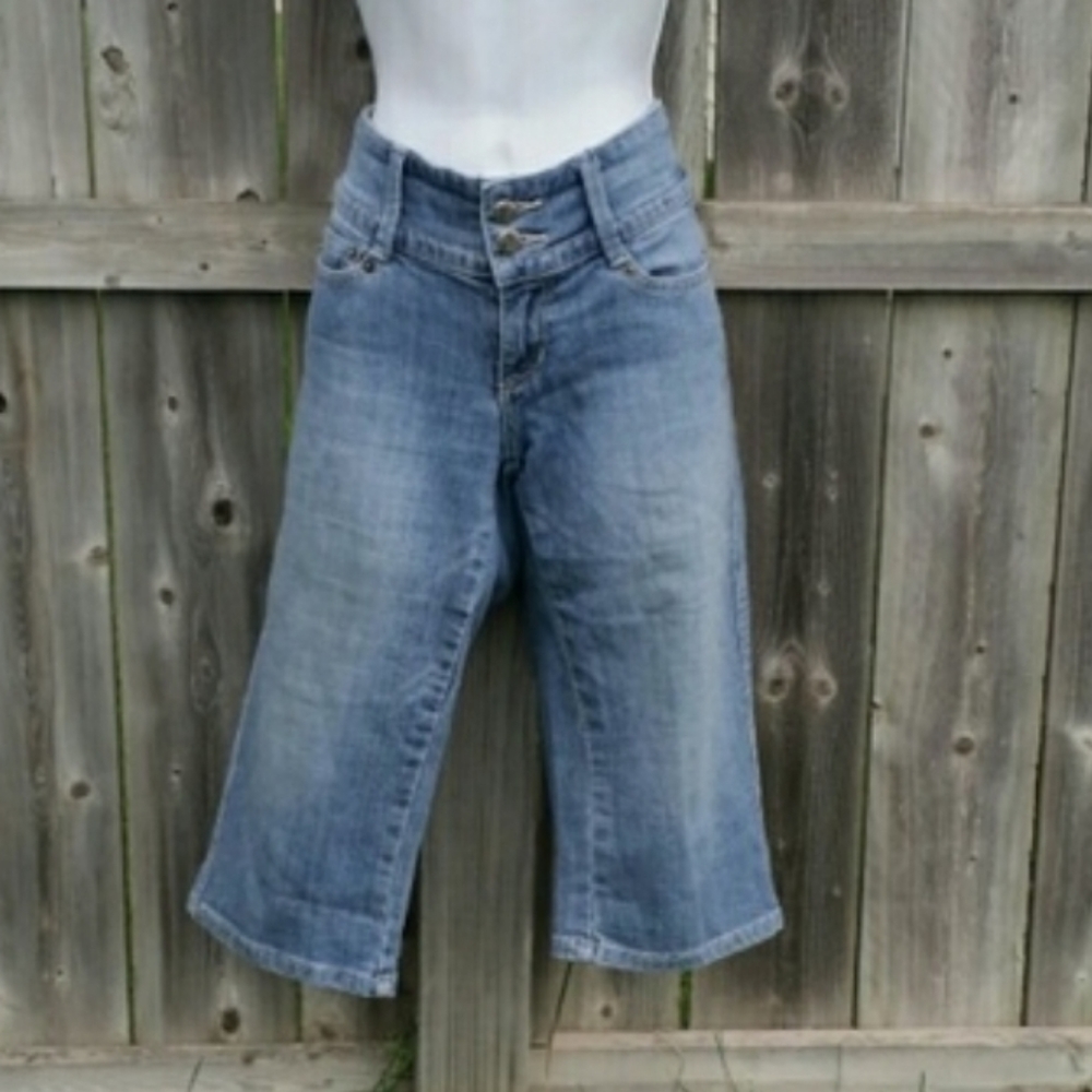 Stretch Capri Pants by Candies